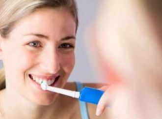 7 طرق ذكية لاستخدام فرشاة الأسنان فى أعمال التنظيف المنزلية..اعرفيها