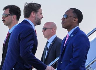 فانس في الواجهة.. طهران تفرض إيقاعها في مفاوضات إسلام أباد وتحصد ما تريد