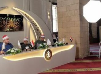 الشيخ طه النعمانى يشارك فى منصة تحكيم «دولة التلاوة» بالإسكندرية