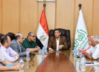 سكرتير عام مساعد الفيوم يوجه بحسن استقبال المواطنين وحل شكاواهم