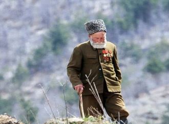 العلاقة بين الارتفاع الجغرافي ومعدلات مرض السكري