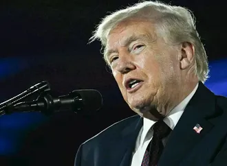 ترامب: على الدول التي ترغب في الحصول على نفط من مضيق هرمز أن تعمل على تأمينه