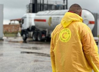 إعادة فتح معبر زيكيم بغزة.. ودخول المساعدات لأول مرة منذ حرب إيران