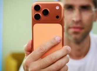 آبل تصنّع ربع هواتف آيفون عالميًا فى الهند  