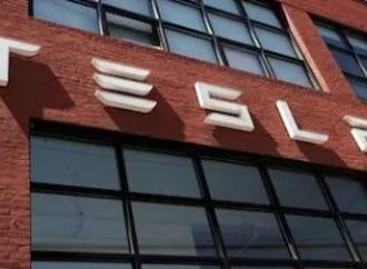 تسلا تحقق نموًا فى الإيرادات بنحو 16% خلال الربع الأول رغم تباطؤ المبيعات