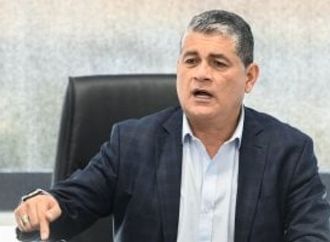 أوسكار رويز: فهمت ترجمة السؤال غلط بخصوص حكام مباراة القمة