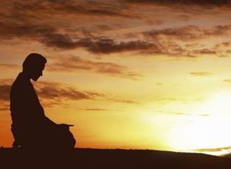 موعد صلاة المغرب اليوم الجمعة 10 إبريل 2026 في الغربية