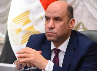 «العمل» تسلم خريجات الدورات التدريبية «ماكينات خياطة» (تفاصيل)