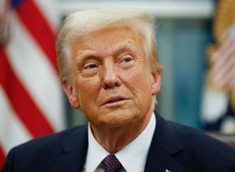 الرئيس الأمريكي دونالد ترامب: إيران ستدفع ثمناً باهظاً جراء مقتل جنود أمريكيين