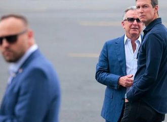 مبعوثا ترامب إلى إيران يجريان محادثات سرية مع خبراء نوويين في تينيسي