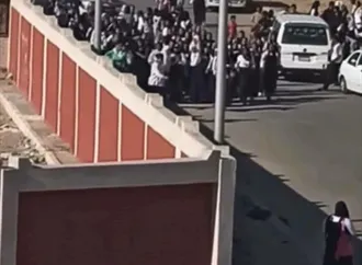 «تعليم السويس» توضح حقيقة مشاجرة مدرسة طالبات الأمل الصناعية: «خلافات أسرية وتم الصلح بينهما»