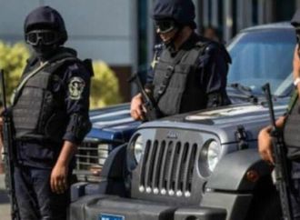 مصر.. سائق تكسي يدهس فتاة في الشارع بعد خلاف على محطة النزول (فيديو متداول)