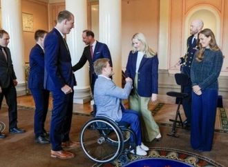 ظهور ولية عهد النرويج حاملة أنبوب أكسجين يثير الجدل