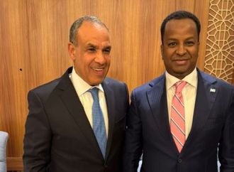 دعماً لوحدة وسيادة الصومال … وزير الخارجية يلتقي نظيره الصومالي