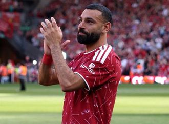 مفاجأة.. تقارير تكشف وجهة محمد صلاح الجديدة وتفاصيل راتيه