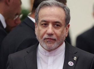 عراقجي يجدد خطة الأيام السبعة.. "نمنح الدبلوماسية فرصة"