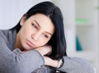 كيف يرتبط فرط الحركة وتشتت الانتباه لدى النساء بالاكتئاب.. خبراء يوضحون