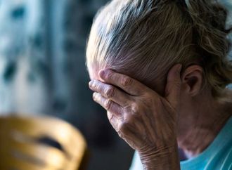 فقدان الشم قد يكشف ألزهايمر قبل سنوات من ظهور الأعراض