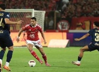 اتحاد الكرة: حكام مصريون لإدارة مباراة القمة بين الأهلى والزمالك