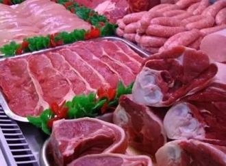 دراسة صينية مفاجئة تربط تناول اللحوم بفرص بلوغ سن المئة