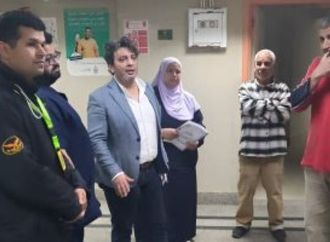 إحالة طبيب و 3 من طاقم التمريض للتحقيق خلال جولة مفاجئة لمدير التأمين الصحي ببني سويف