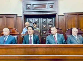 المحكمة تأمر بالقبض على الشاهد بعد تغيير شهادته في قضية قتل شخص بالمرج