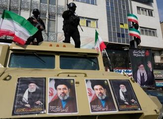 إيران تعدم رجلاً لمشاركته في احتجاجات اندلعت في يناير