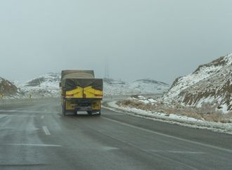 مقتل 10 أشخاص في انفجار شاحنة وقود بغرب إيران