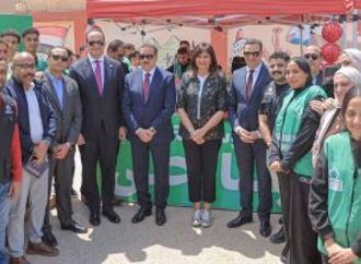 مؤسسة الجارحي عضو التحالف الوطني تشارك في قافله ايد واحدة بمواد غذائية وهدايا للأطفال