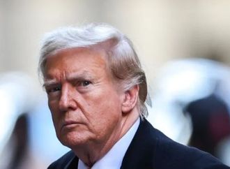 لا يملكون أوراقا رابحة.. ترامب: السبب الوحيد لبقاء الإيرانيين على قيد الحياة التفاوض