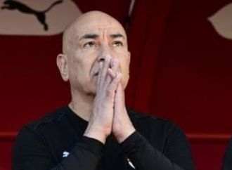 حسام حسن يبكى فرحا بعد الفوز على كوت ديفوار والتأهل لمواجهة السنغال فى نصف النهائى