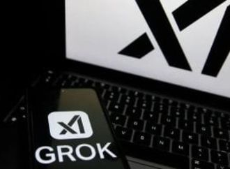 إكس تفتح تحقيقًا عاجلاً فى منشورات عنصرية ومسيئة أنتجها جروك