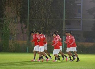 منتخب الشباب يبدأ الاستعداد لمواجهة المغرب بتصفيات شمال إفريقيا.. ورياض يحفز اللاعبين