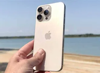 رغم انخفاض الشحنات الإجمالية.. «آبل» تتصدر سوق الهواتف الذكية بنمو قدره 5% على أساس سنوى