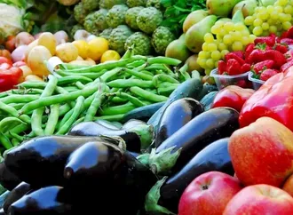 أسعار الخضروات والفاكهة في سوق العبور اليوم.. ارتفاع الطماطم