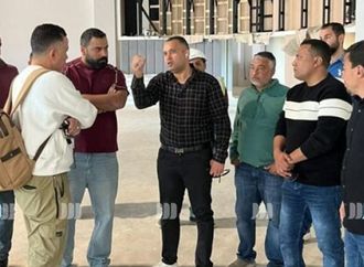 رئيس "العلمين الجديدة" يتفقد أعمال التشطيبات النهائية بمركز المؤتمرات والمعارض بالمدينة التراثية