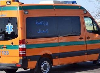 مصرع 4 أشخاص وإصابة آخر في تصادم سيارتين بالبحيرة