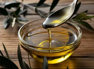 «ضعى زيت الزيتون على سُرتك».. لن تتوقعى ماذا سيحدث