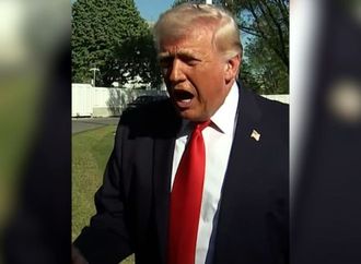 فيديو متداول لـ"الحصار البحري الأمريكي لإيران".. ما حقيقته؟