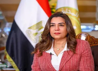 وزيرة التنمية تعنف رئيس مدينة رأس غارب لضعف المتابعة.. وتحيل مسؤولين للتحقيق