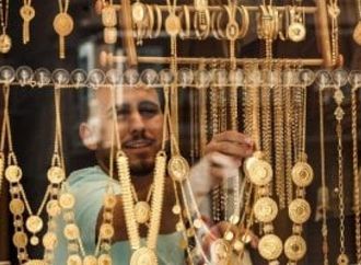 سعر الذهب اليوم السبت 31 أكتوبر 2026.. استقرار عيار 21 بعد هبوط الأونصة 3% عالميا