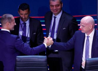 تشيفرين قاطع نهائي كأس العالم بعد خلافات مع الفيفا