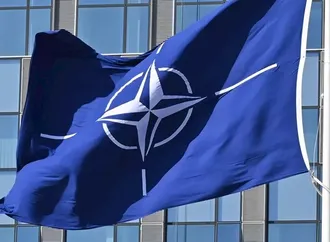 "إهانة لتضحياتنا".. الناتو يرد على تهديد ترامب بشأن خروج أمريكا من الحلف