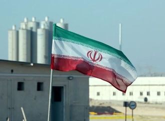 تقرير: وسطاء قطريون يجرون محادثات ماراثونية في طهران وسط تباين بالآراء داخل دائرة ترامب المقربة