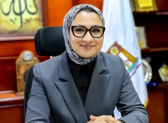 محافظ الوادي الجديد يوقف موظفين لتقصيرهما في مواجهة مخالفات البناء