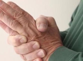 5 مكونات غذائية تحميك من تدهور الذاكرة مع تقدمك في العمر