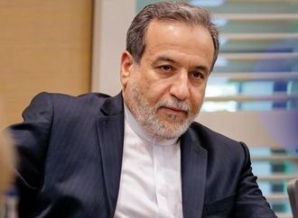 عراقجي يبحث مع لافروف مفاوضات طهران وواشنطن