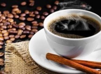 القهوة منزوعة الكافيين.. ماذا يحدث لجسمك عند شربها بانتظام؟