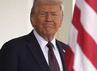 ترامب يطلق تصريحات جديدة عن استعداده لمساعدة إيران في "توقها للحرية"