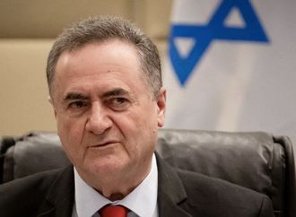 وزير الدفاع الإسرائيلي: الجيش سينفذ أي قرار بشأن إيران